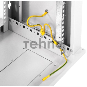 Шкаф телеком. настенный разборный 6U (600х520) дверь стекло,цвет черный (ШРН-Э-6.500-9005)