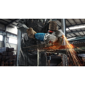 Углошлифовальная машина Bosch GWS 24-180 2400Вт 8500об/мин рез.шпин.:M14 d=180мм