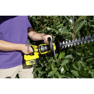 Аккумуляторный кусторез Karcher Hedge Trimmer Battery 36-60 *INT (без аккумулятора в комплекте) Аккумуляторный кусторез Karcher Hedge Trimmer Battery 36-60 *INT (без аккумулятора в комплекте)