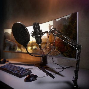 Микрофон проводной SunWind SW-SM400G 1.5м черный