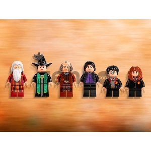 Конструктор Lego Harry Potter Хогварт: Кабинет Дамблдора (76402)