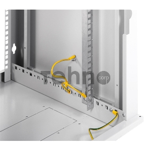 Шкаф телеком. ЦМО настенный разборный 18U (600х650) дверь стекло,цвет черный