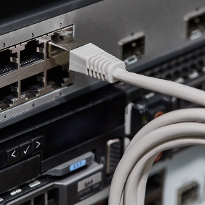 Rexant Пaтч-корд F/UTP, категория 5e, RJ45-RJ45, экранированный, 24AWG, LSZH, серый, 1,5м