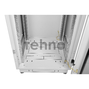 Шкаф телеком. напольный 33U (600x600) дверь перфорированная (ШТК-М-33.6.6-4ААА) (3 коробки)