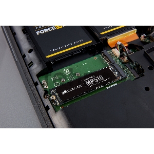 Накопитель SSD M.2 2280 960GB Corsair MP510 Client SSD CSSD-F960GBMP510B PCIe Gen3x4 with NVMe, 3480/3000, IOPS 280/700K, MTBF 1.8M, 3D TLC, 720TBW, 0.41DWPD, Heatsink, RTL