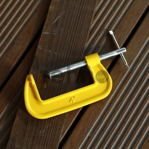 Струбцина Deko GCL100 (065-0630)